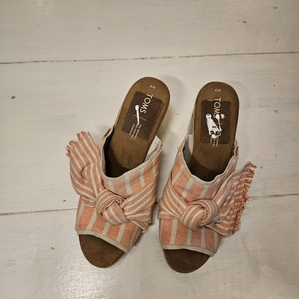 Toms Peach and Cream Striped Knot Slide Mules